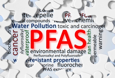 Rechtliche Grundlagen und Risiken von PFAS – eine Kurzübersicht